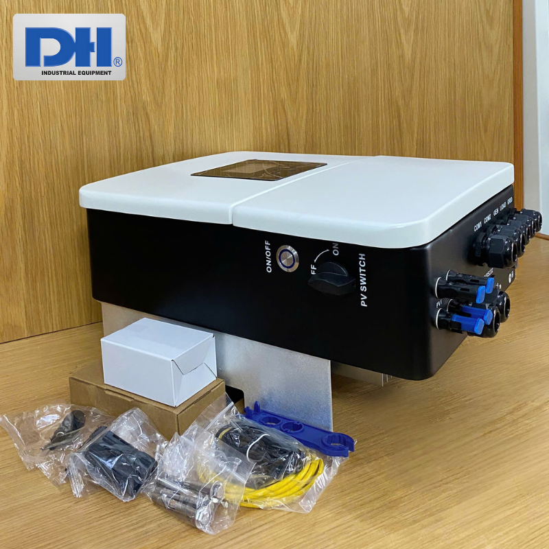Inverter Hybrid 5kW đi kèm với đầy đủ phụ kiện Inverter Hybrid 5kW đi kèm với đầy đủ phụ kiện