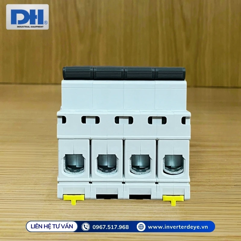 Sản xuất theo tiêu chuẩn IEC/EN60898-1 Sản xuất theo tiêu chuẩn IEC/EN60898-1